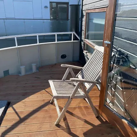 Villaer 5-star Houseboat Of 125 M2 With Its Own Bathing Jetty *