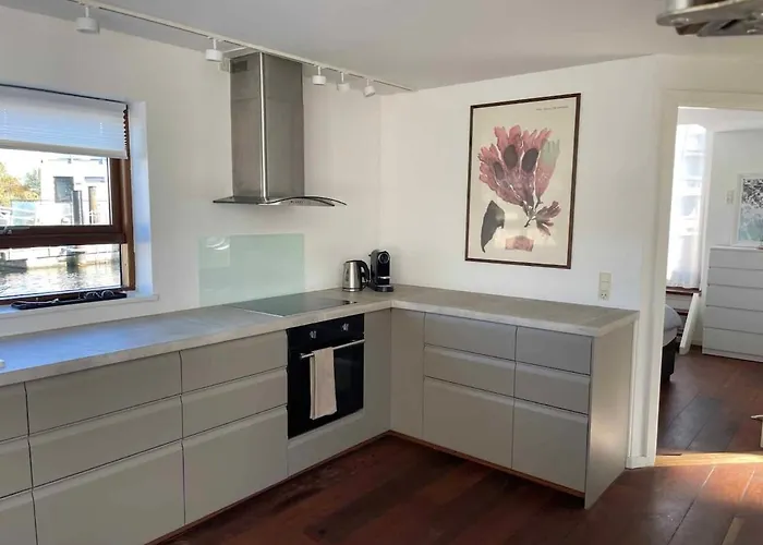 Villa 5-star Houseboat Of 125 M2 With Its Own Bathing Jetty *